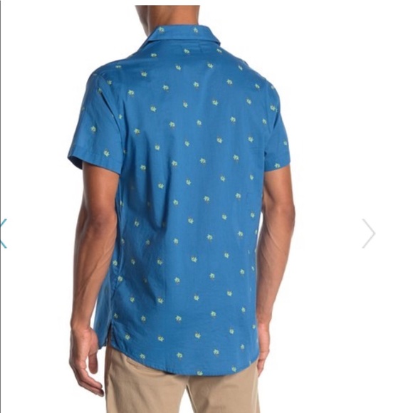 Men’s shirt sleeves button front Palms Print Shirt - Picture 2 of 8